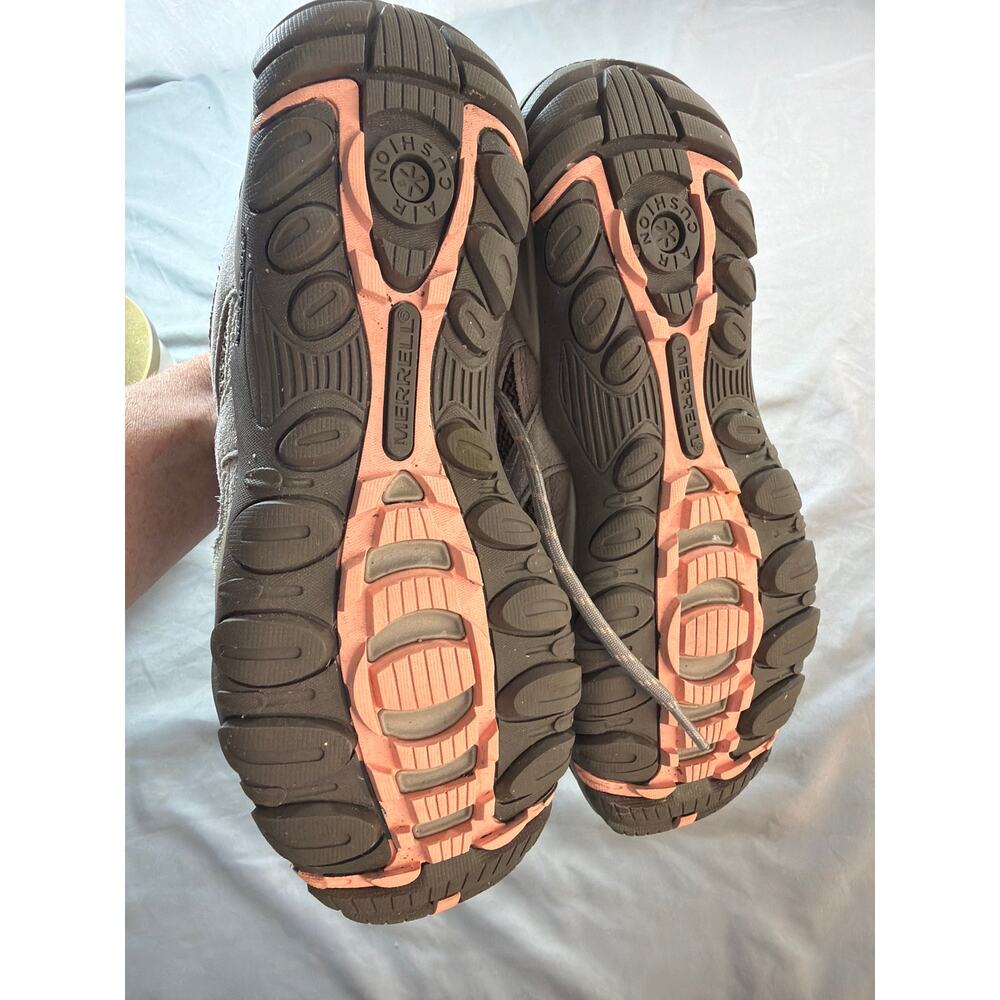 Merrell Women's Alverstone Low top hiking shoe Like new size 8.5 - Picture 6 of 6